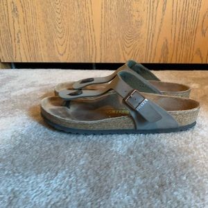 Gizeh Birkenstock sandals